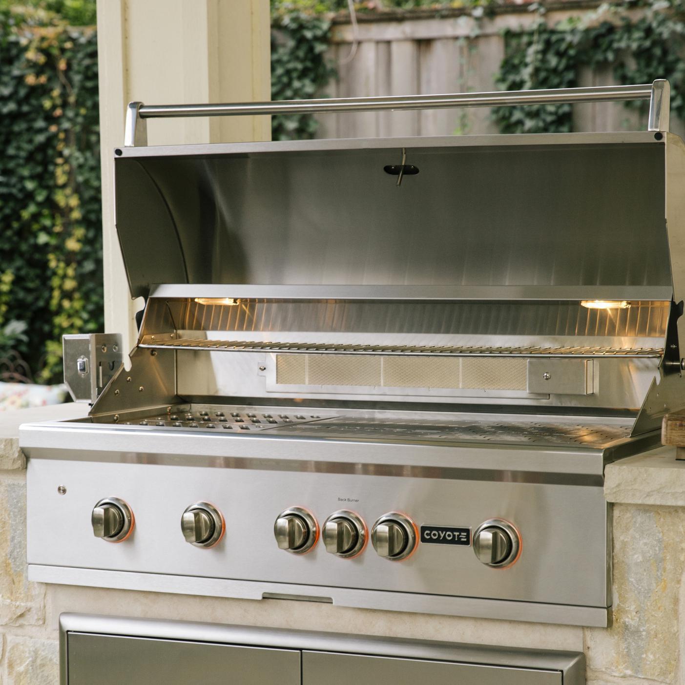 Coyote 42″ SSeries Grill Outdoor Florida Kitchens